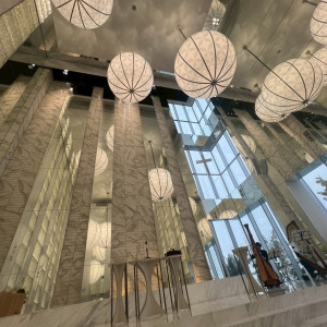 チャンペル前列からの眺め|744340さんのノートルダム大阪ONE/FIVESTAR WEDDINGの写真(2412786)