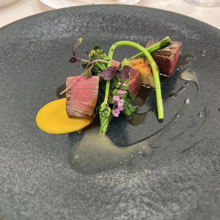 試食会のメイン料理ステーキ(洋風ソース)