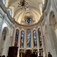 天井の高いチャペル