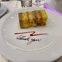一からオリジナルのデザインで作成したウェディングケーキ。