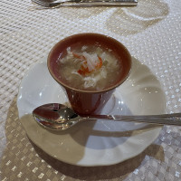 蟹肉入りフカヒレスープ。
