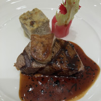 国産牛フィレ肉のシャトーブリアン　ロッシーニ風