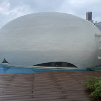繭型チャペル
