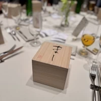 引き出物は当たりつきのイベントが行えるものにしました
