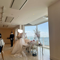 新郎新婦ソファ席横から