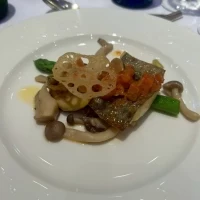 コースの魚料理