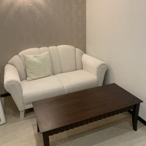 新郎も入ることが可能な控室|744741さんのラ セーヌ マリアージュ 四日市 ＜三重平安閣グループ＞の写真(2587199)