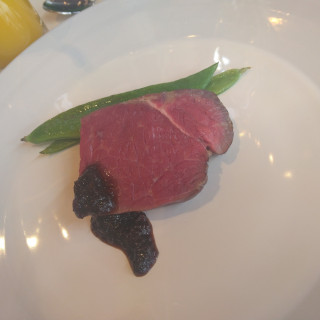メインの肉料理