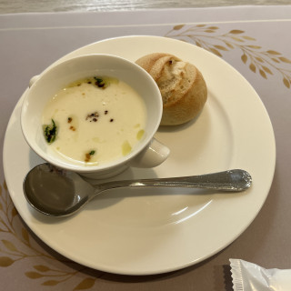 試食したスープです。