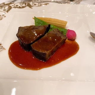 お肉が2つものっていて、満足でした。