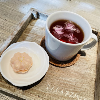 打ち合わせ時のウェルカムドリンクとマカロン