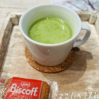 おかわりでくれる飲み物セットです。