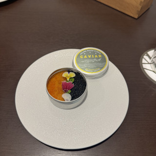 キャビアを贅沢に楽しめる品でした。