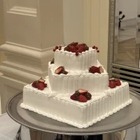 ウェディングケーキ