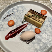 デザートのオペラとアイス