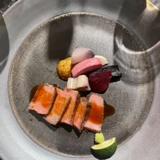 お肉料理柔らかくてとても美味しかったです。
