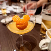 挙式と披露宴間のウェルカムパーティの飲み物です