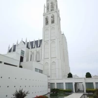 披露宴会場の庭から
各披露宴会場事に庭の雰囲気や外観の角度が