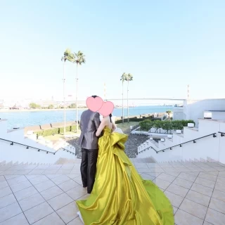 大階段で前撮りした写真です