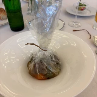 牛ほほ肉と根菜のポトフ仕立て