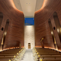 木目調で幻想的