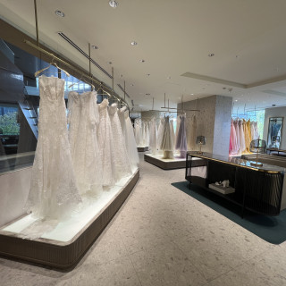 ドレスのセレクトショップです。