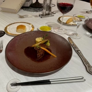 試食、お肉料理