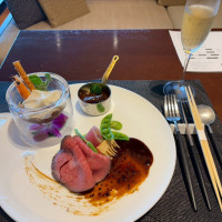 試食