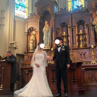 新婦の方が先に歩こうとする事件。笑