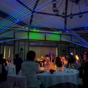 ムービングライトとペンライトでライブ感|745609さんのSt. ヴァレンタイン福山/FIVESTAR WEDDINGの写真(2438659)
