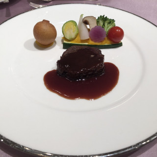 牛フィレ肉のステーキ