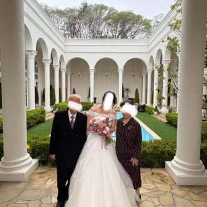 ガーデンでの写真撮影|745795さんのヒルサイドクラブ迎賓館（八王子）/テイクアンドギヴ・ニーズウェディングの写真(2423247)