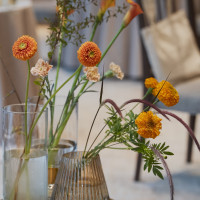 秋らしい花を選びました