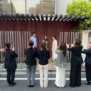 スタッフさんにお見送りしていただいてるところ