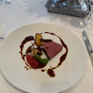 試食でこのメインのお肉料理がとても美味しく印象に残っています