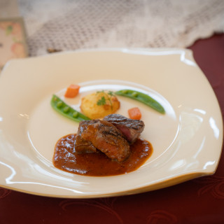 コースのお肉料理