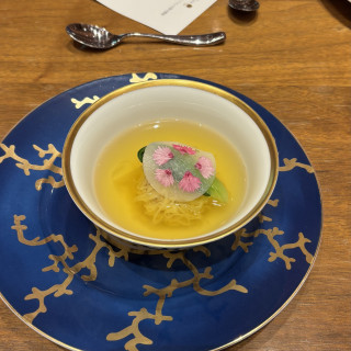 松茸の香りが豊かなメニューです