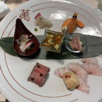 前菜の種類がとても多かったです！