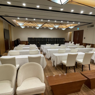 披露宴会場(設置前)