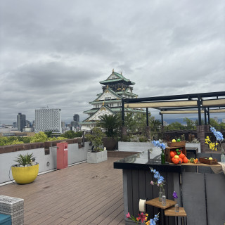 屋上で式もできるが、写真撮影のみ利用することもできる。