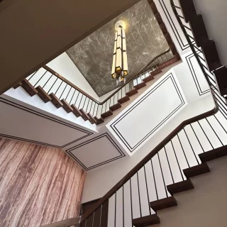 クラシックな階段が綺麗
