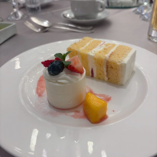 ウェディングケーキとデザート