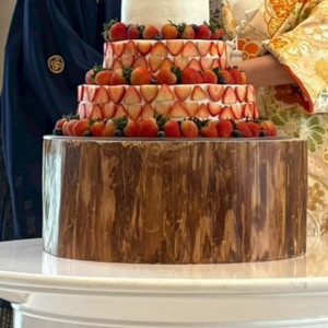 いちごいっぱいキュートなケーキ
ゲストからも『カワイイ』の声|746541さんのプレジール迎賓館の写真(2557251)