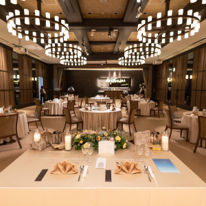 披露宴会場(メインテーブル目線)|746626さんのLUCIS（ルーキス）の写真(2557971)