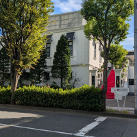 赤絨毯の階段でのロケーションフォトは必須です！
