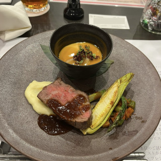 メインのお肉料理
