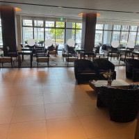 ラウンジ