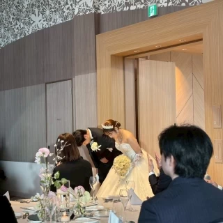 披露宴会場に入場した時の写真です。