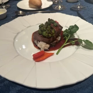 メインのお肉料理です。値上がりしました。
