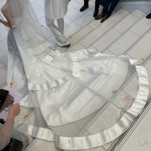 フラワーシャワー幸せでした|746940さんのル・センティフォーリア大阪(クラウディアホールディングスグループ)の写真(2562018)